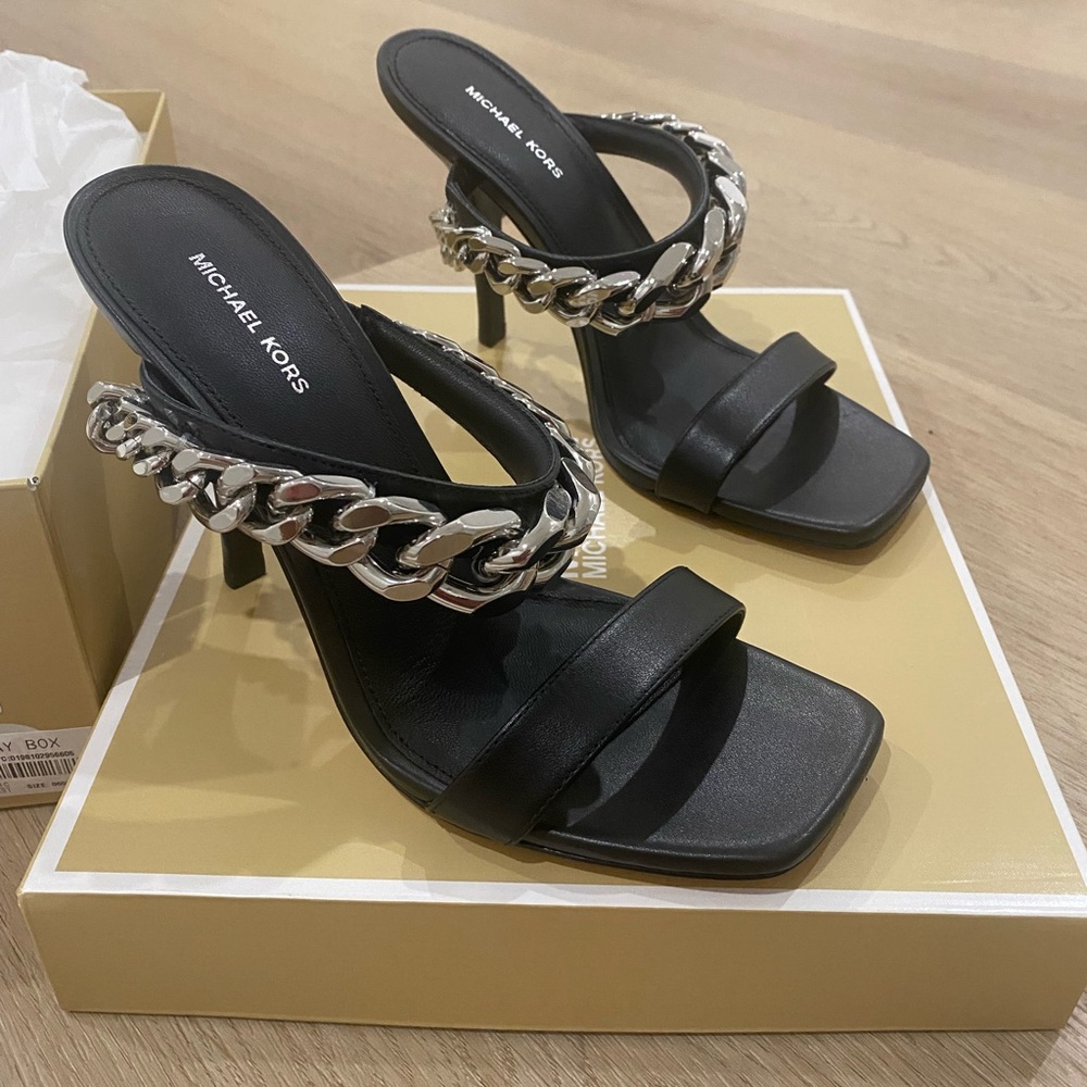 Michael Kors Black Bianca Leather Curbed Chain Hardware High Heel Slide Sandals